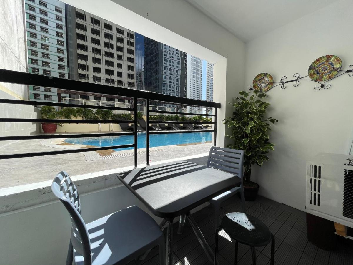 Poolside Family Room Greenbelt Makati Makati City Exterior photo